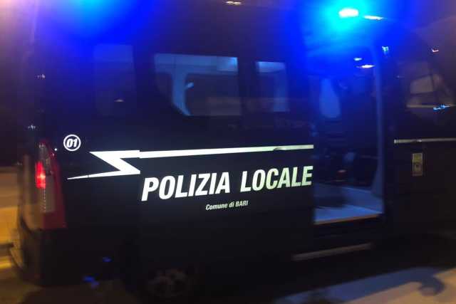 Bari, misure anti-assembramenti: sabato sera multati in 18 